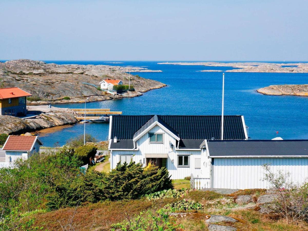 2 Person Holiday Home In V Jern Kungshamn Rum bild